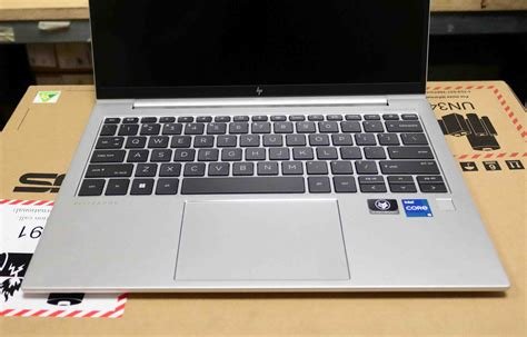 HP EliteBook 830 G10